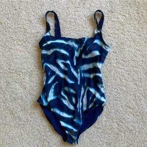 Nip Tuck Swim, watercolor blue, size 6, one piece